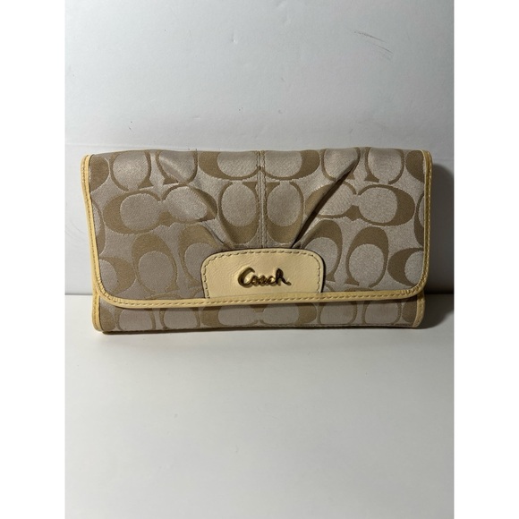 Coach Tan and Cream Women's Bag - Picture 1 of 11